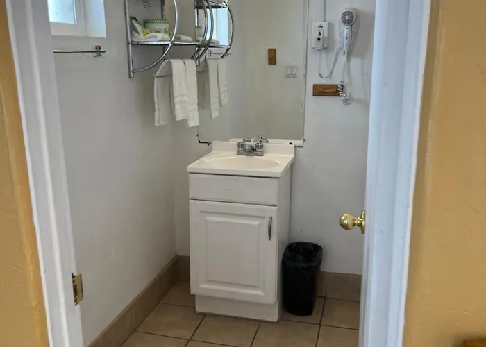 Supai Motel 4*