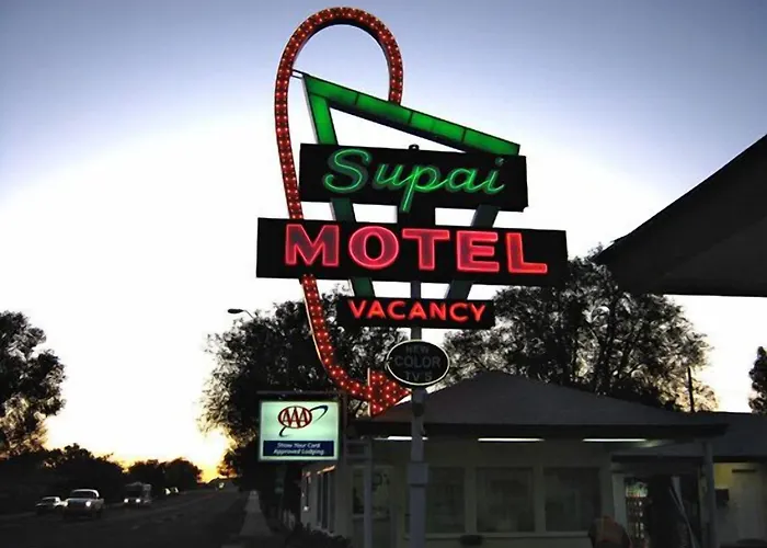 Supai Motel 4*
